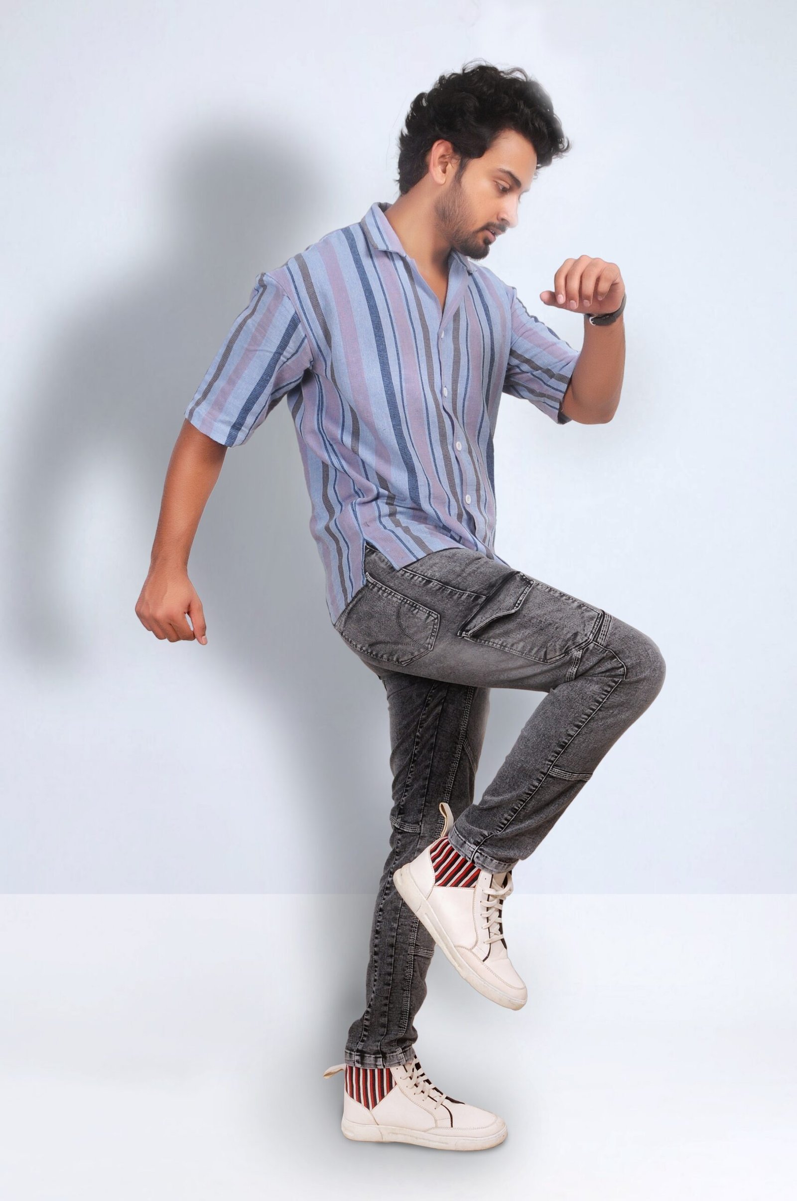 {"remix_data":[],"remix_entry_point":"challenges","source_tags":[],"origin":"unknown","total_draw_time":0,"total_draw_actions":0,"layers_used":0,"brushes_used":0,"photos_added":0,"total_editor_actions":{},"tools_used":{},"is_sticker":false,"edited_since_last_sticker_save":false,"containsFTESticker":false}